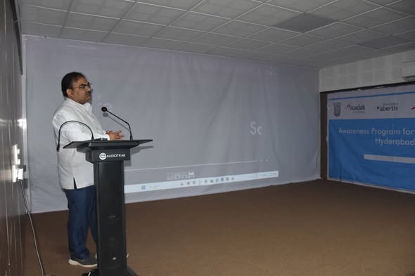 Maulana Azad National Urdu University Holds Interactive Session to Promote Road Safety Awareness Among Journalism Students