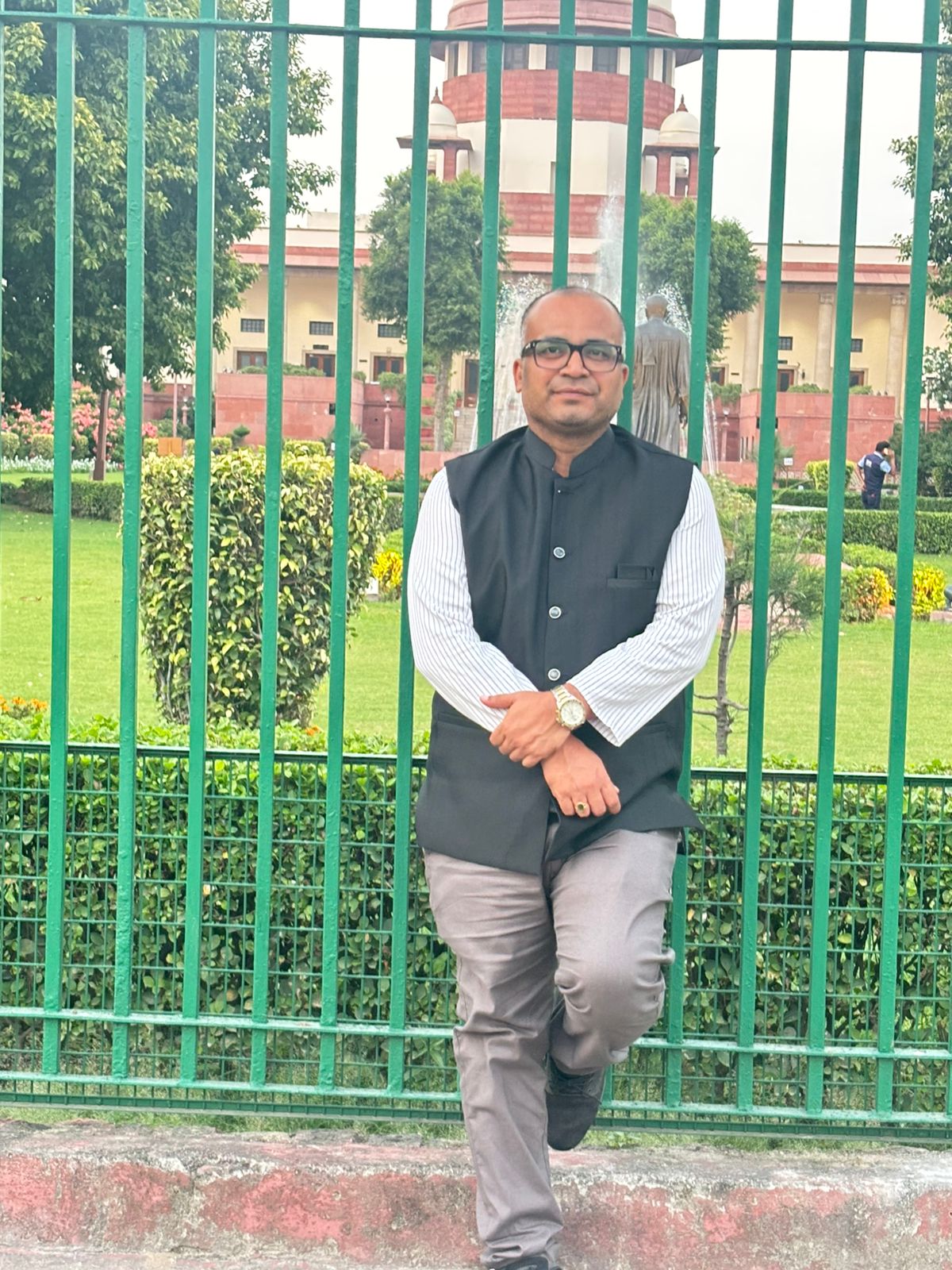 Ahead of Rajya Sabha Polls, AAP Faces Revolt — 70 MLAs Back Navneet Chaturvedi