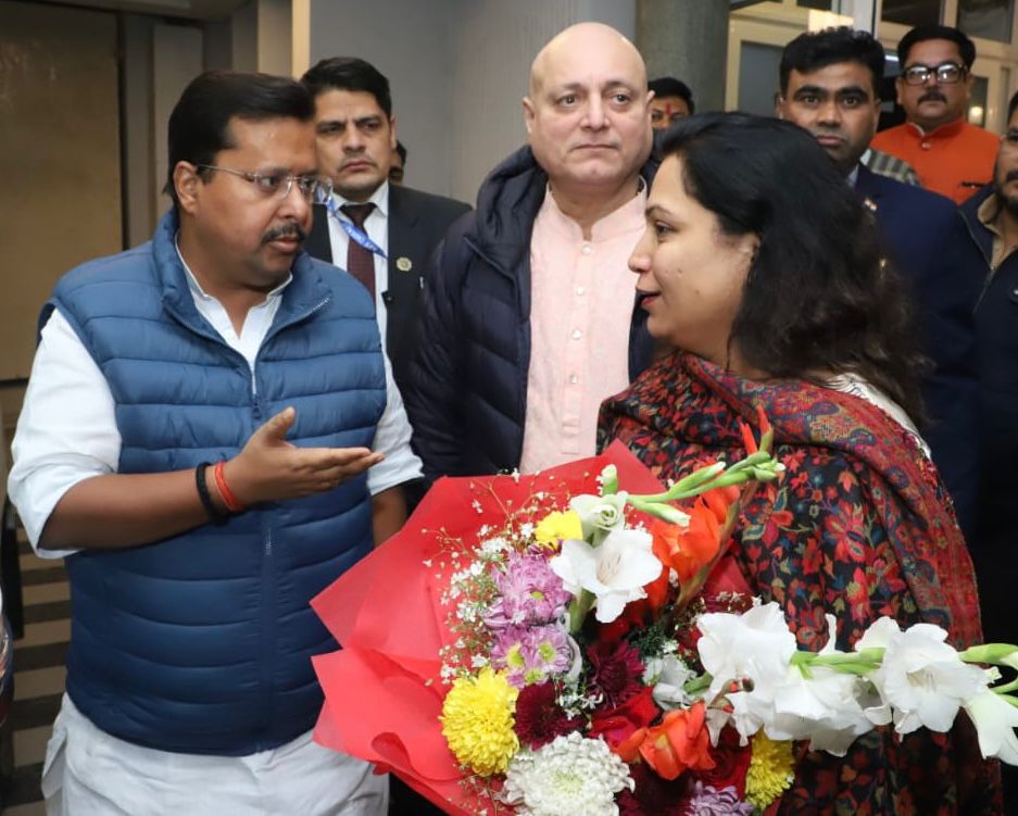 Parul Singh, Manoj Joshi Congratulate BJP’s Youngest National Working President